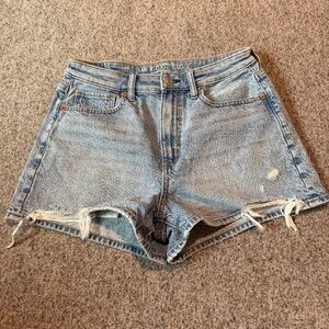AE Denim Mom Shorts Size 6